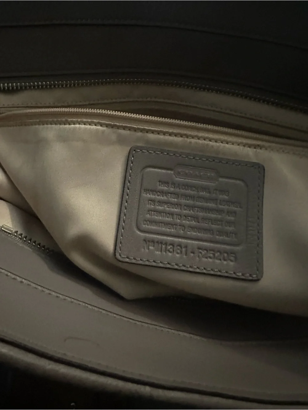 16 Authentic Coach Bags & Wallets Reseller Lot | Leather,Signature,Modern Styles